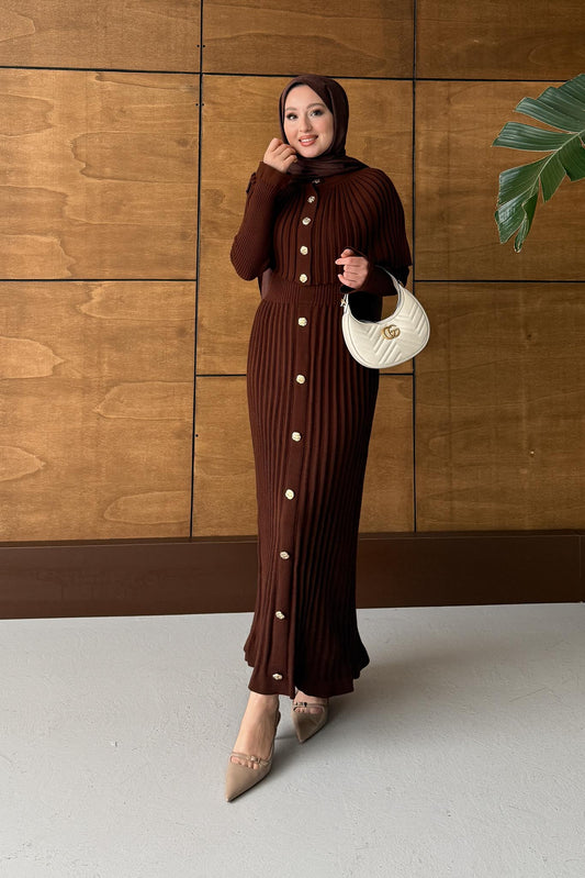 Pelerin Broş Düğmeli Elbise Kahverengi